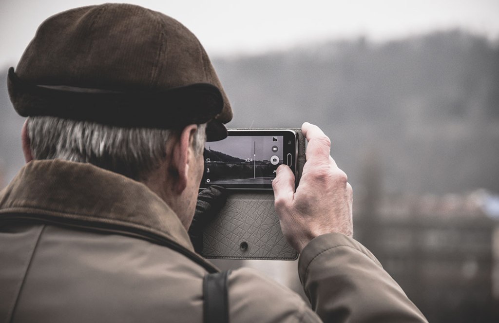 How connected are the elderly today? Technology use, social media habits, and effects on mental health