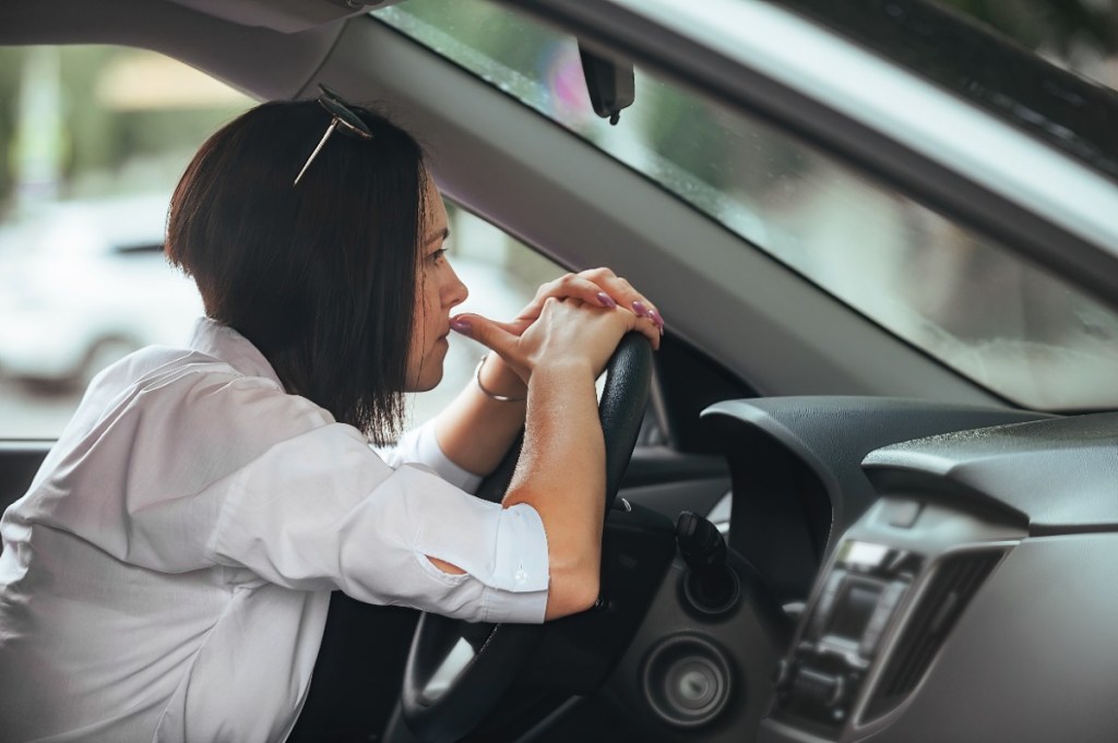 Do I have anger issues? Signs, causes, and treatment that works