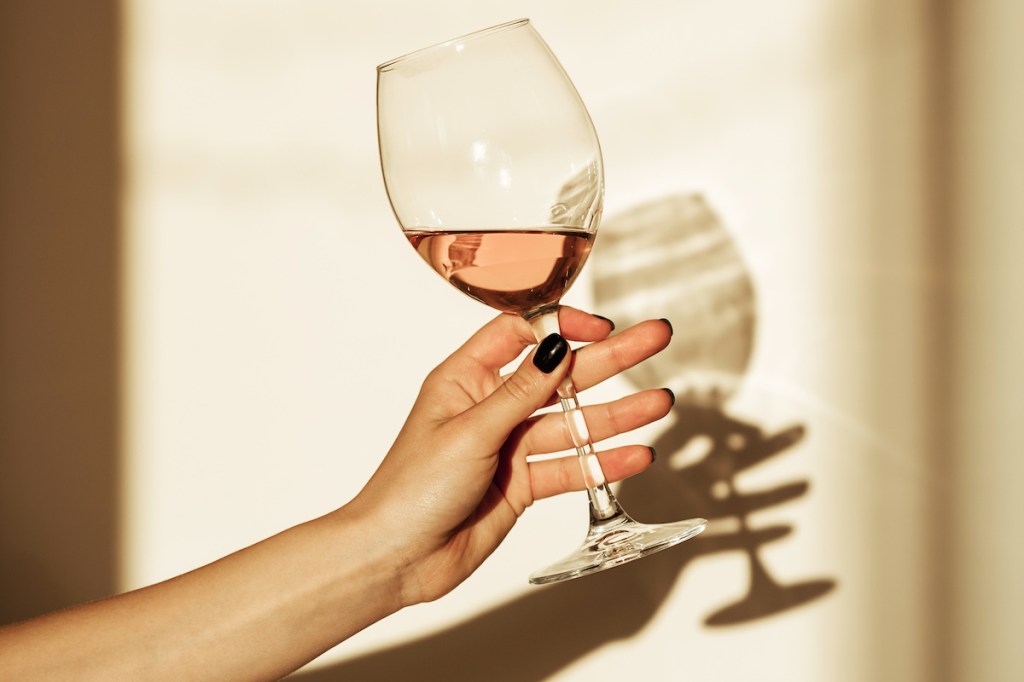 Is mixing Vyvanse and alcohol a bad idea?